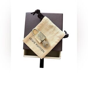 LOUIS VUITTON Vintage Lock & Key #218